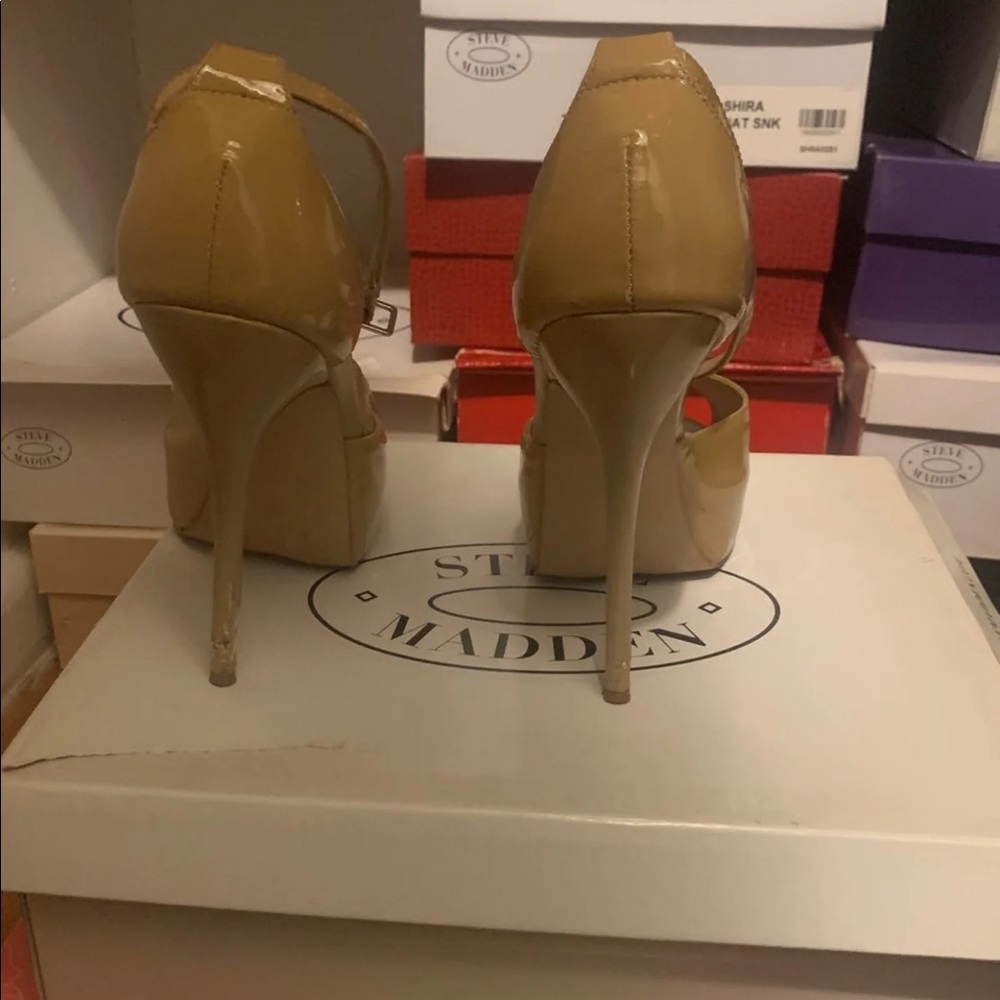 Heels - Picture 5 of 8